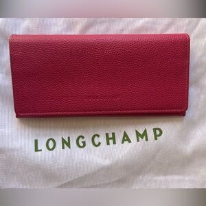 Longchamp Fuchsia Pebbled Leather Continental Wallet